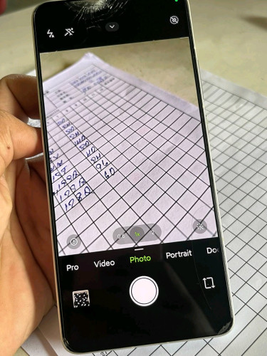 លក់ Redmi k80  12/512G អេក្រង់សុីន បែកដូចរូប តម្លៃ180$ អត់ចុះទេ telegram 061201911