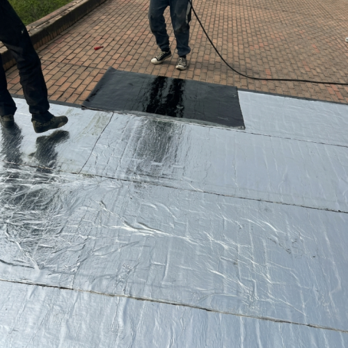 សន្លឹកបិទការពារជម្រាប (Self-adhesive Membrane)