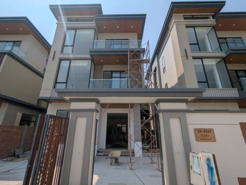 ផ្ទះវីឡា Silver Villa លក់បន្ទាន់(ចូលនៅដើមខែ6)