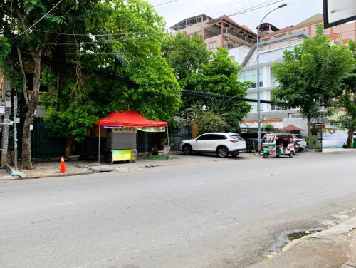 ๐ แขแ
แแแแแแแแ แแแแกแถแแกแปแ (Auctioned Properties) ๐ท
