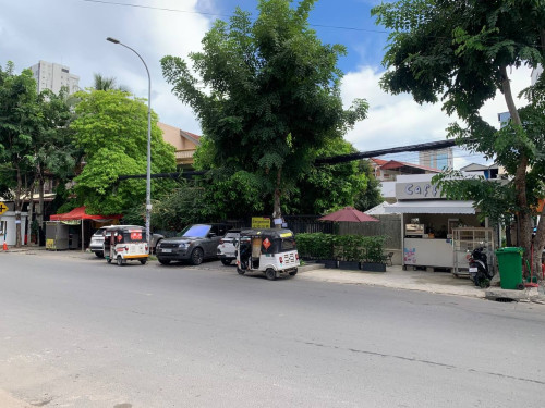๐ แขแ
แแแแแแแแ แแแแกแถแแกแปแ (Auctioned Properties) ๐ท