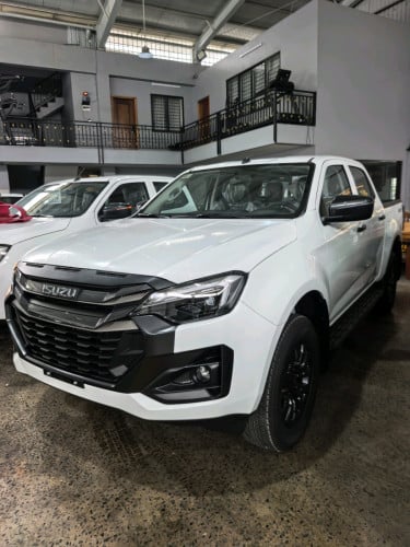 💫ISUZU D-MAX 2026 ថ្មី100%     🎉ទិញភ្លាមបានភ្លាម មានគ្រប់ពណ៍    🎉មានទាំងម៉ាសុីន 1.9L នឹង 3.0L