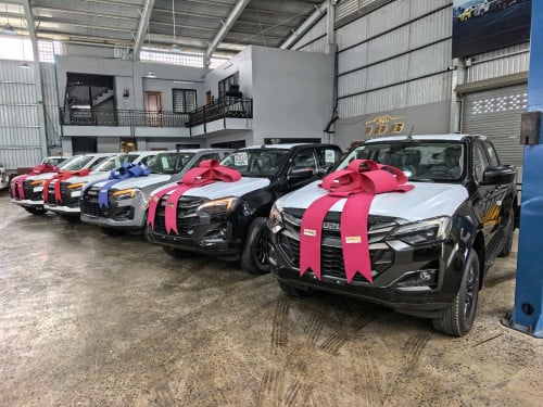 💫ISUZU D-MAX 2026 ថ្មី100%     🎉ទិញភ្លាមបានភ្លាម មានគ្រប់ពណ៍    🎉មានទាំងម៉ាសុីន 1.9L នឹង 3.0L