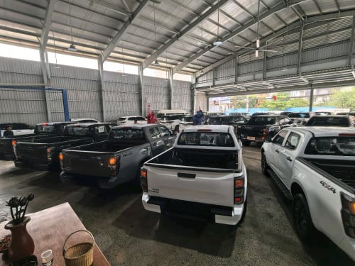 💫ISUZU D-MAX 2026 ថ្មី100%     🎉ទិញភ្លាមបានភ្លាម មានគ្រប់ពណ៍    🎉មានទាំងម៉ាសុីន 1.9L នឹង 3.0L