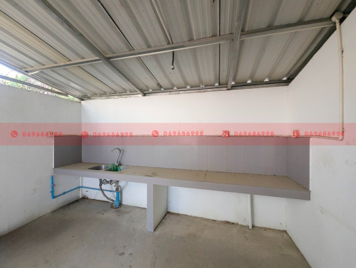 1200 Sqm Warehouse For Lease On A Sub-Concrete Road In Dangkor Area