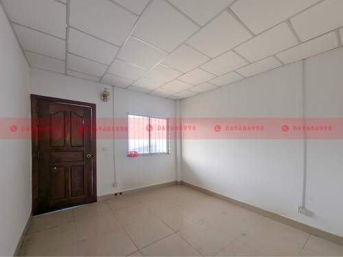 1200 Sqm Warehouse For Lease On A Sub-Concrete Road In Dangkor Area