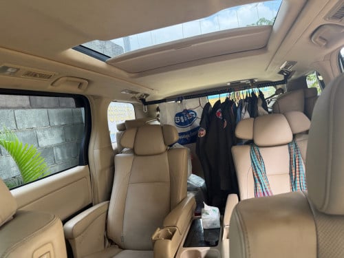 2013 full option Hybrid   លក់ប្រញាប់