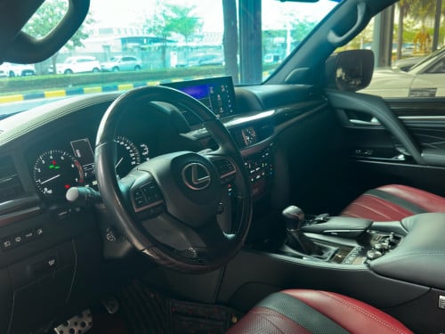 2020 LX570 Black Edition S 黒 KURO