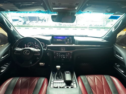2020 LX570 Black Edition S 黒 KURO