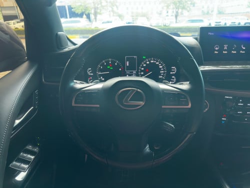 2020 LX570 Black Edition S 黒 KURO