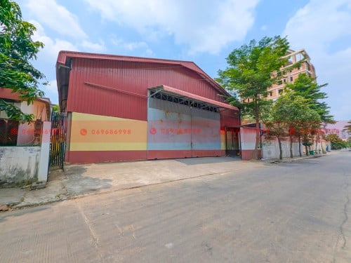 600 Sqm Warehouse For Lease On A Sub-Concrete Road In Sen Sok Area