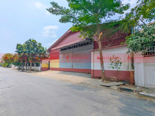 600 Sqm Warehouse For Lease On A Sub-Concrete Road In Sen Sok Area