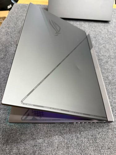 Asus ROG Strix G18 2024 (98%)