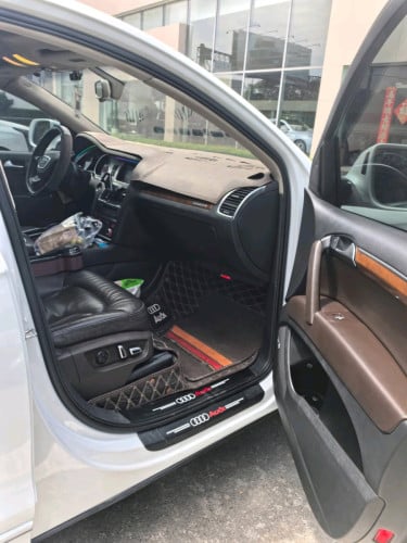 Audi Q7 លក់ 18500$ ម្ចាស់លក់ផ្ទាល់