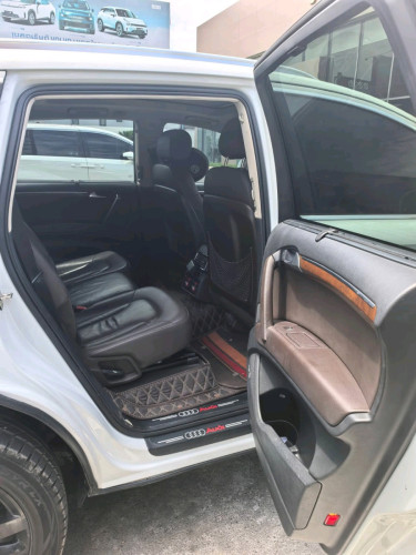 Audi Q7 លក់ 18500$ ម្ចាស់លក់ផ្ទាល់