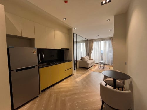 BKK Time Square 306 For Rent