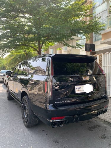 Cadillac ESCALADE 2021(6000$) Toyota Alphard 2013& RANG ROVER VOUGE 2018