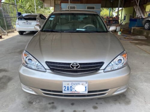 Camry 2002 le បើកដំបូល