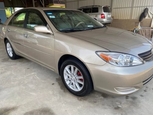 Camry 2002 le បើកដំបូល