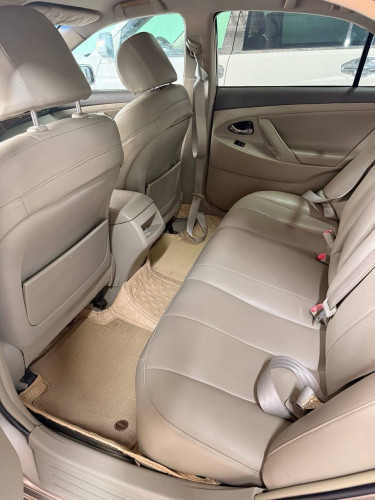 Camry 2007 LE កៅអីចុច ពណ៌មាស ប្រភេទឡានមូលសានុំស្រីន ឡានថ្មីខ្លាំង