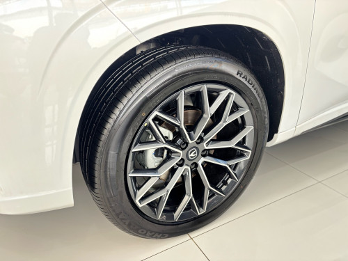 Changan UNI-Z PHEV រត់បានចម្ងាយ1250km Telegram 0965555881