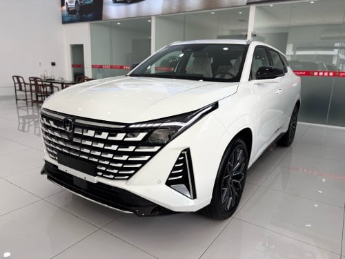 Changan UNI-Z PHEV រត់បានចម្ងាយ1250km Telegram 0965555881