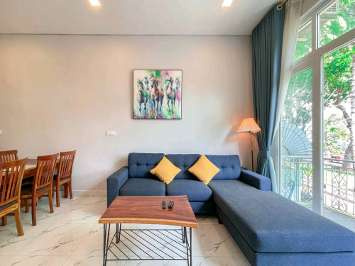 Charming 1 Bedroom renovated apartment for rent near Exchange Square and Wat Phnom - Phnom Penh.