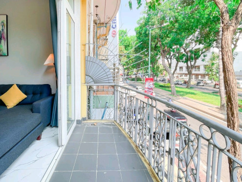 Charming 1 Bedroom renovated apartment for rent near Exchange Square and Wat Phnom - Phnom Penh.