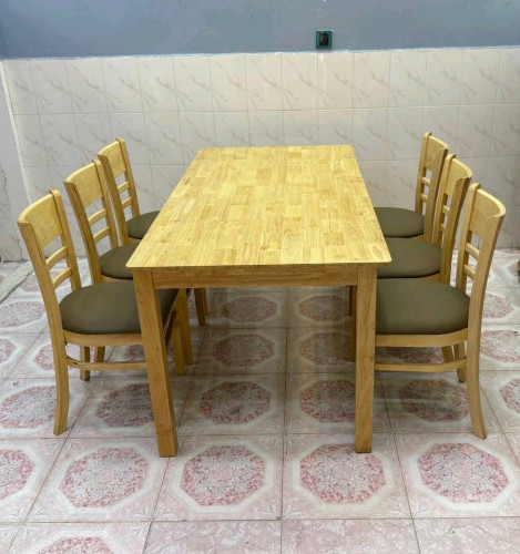 Dinner set $115 (1 table 4 chair)