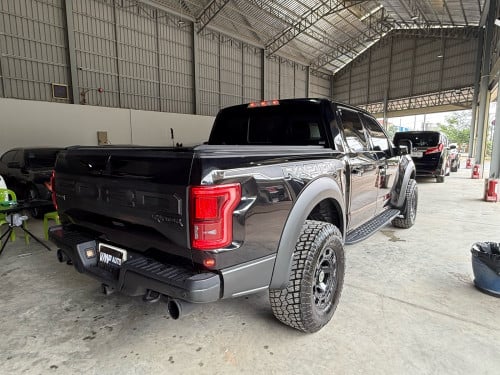 Ford F-150 Raptor