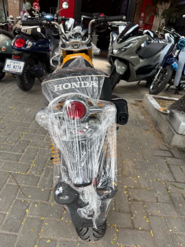 Honda Monkey 125c 2021