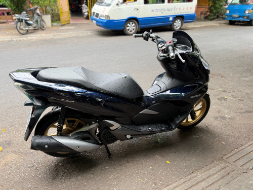 Honda PCX Hybrid 150cc 2018