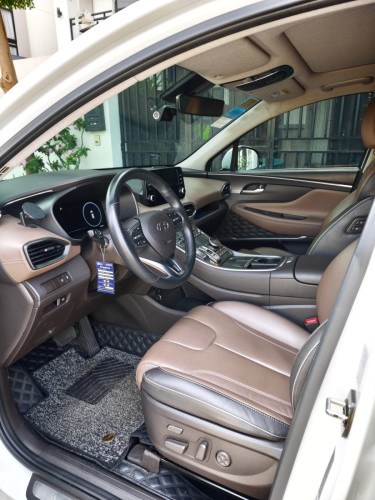 Hyundai Santa Fe 2022 ក្រុមហ៊ុន