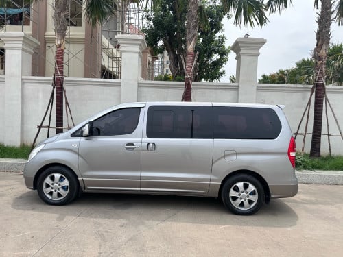 Hyundai starex HVX 2013