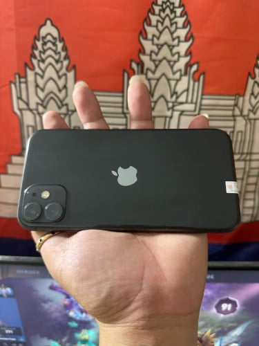 IPhone 11 / 128g / no scan / CN ដាក់បានសុីម 2 /ធានាអេក្រង់ហ្សុីន លក់តំលៃក្រោមទីផ្សារ 100$ ដាច់