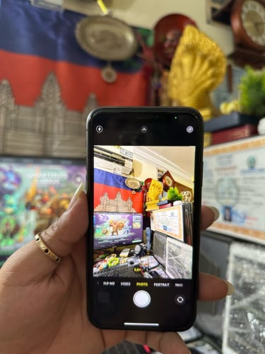 IPhone 11 / 128g / no scan / CN ដាក់បានសុីម 2 /ធានាអេក្រង់ហ្សុីន លក់តំលៃក្រោមទីផ្សារ 100$ ដាច់