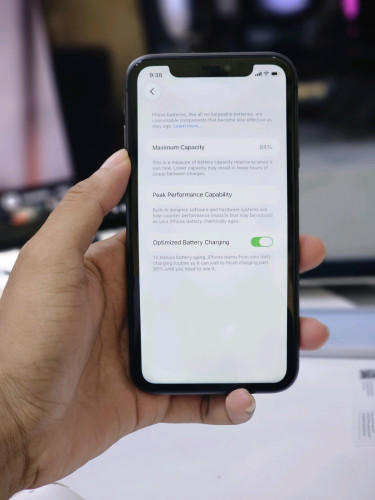 iPhone 11 64gb អេក្រង់ zin មាន scan Zin ថ្ម zin 84% តួរ ស្អាត 98%