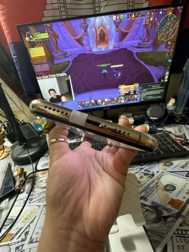 IPhone 11 Pro Max / 256g / no scan / អេក្រង់ថ្ម លក់តំលៃក្រោមទីផ្សារ 155$ ដាច់