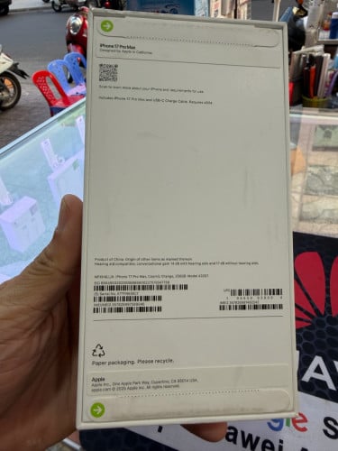 iphone 17 pro max USA 256G Brand New
