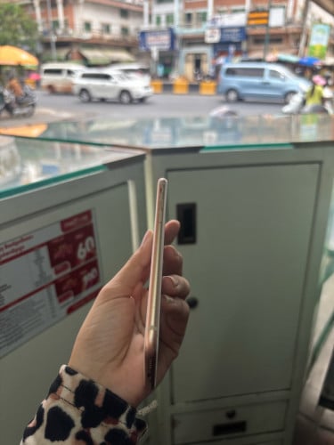 iPhone 8g តូច សានុំសុិន (លក់ហើយ)