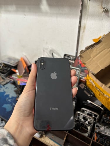 iPhone X សានុំសុិនស្ទើរតូដូចរូប 64g លេងបានតែinternet ទេwifiលេងអត់កើតទេ អេក្រសុិន