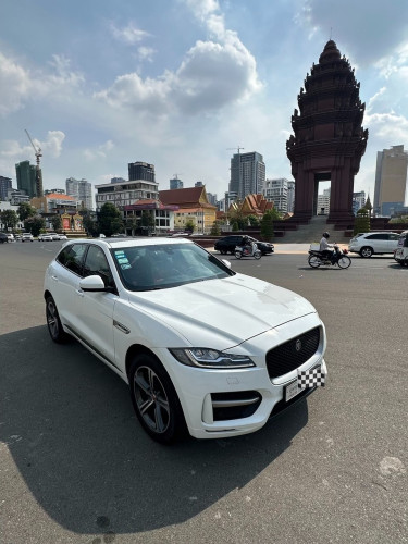 Jaguar F-Pace in excellent condition