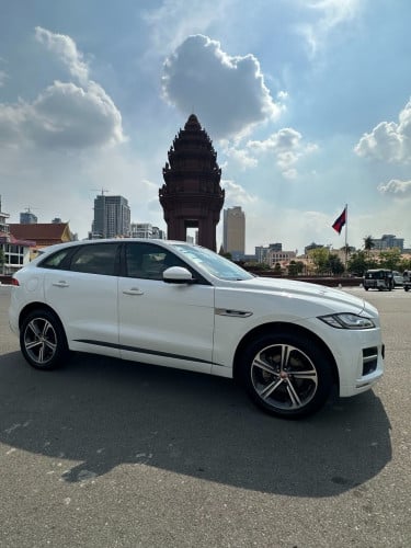 Jaguar F-Pace in excellent condition