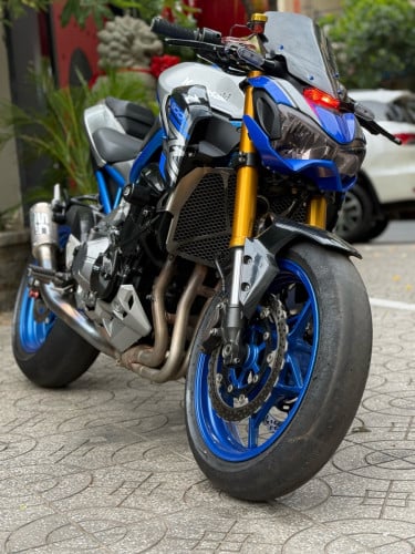 Kawasaki Z900