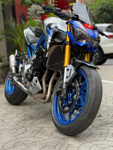 Kawasaki Z900