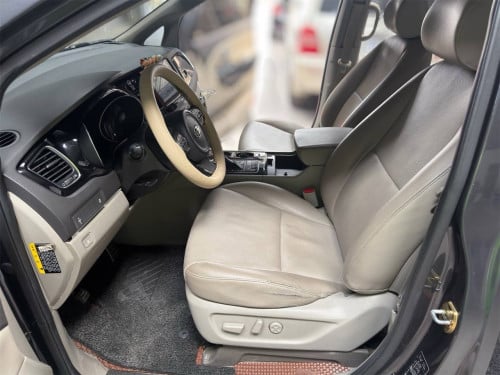 Kia Carnival 2015