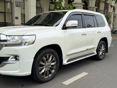 Land Cruiser 017 V6 សាំង full option ហ្សុីនមួយជុំ