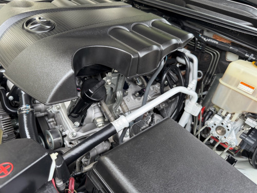 Land Cruiser 017 V6 សាំង full option ហ្សុីនមួយជុំ