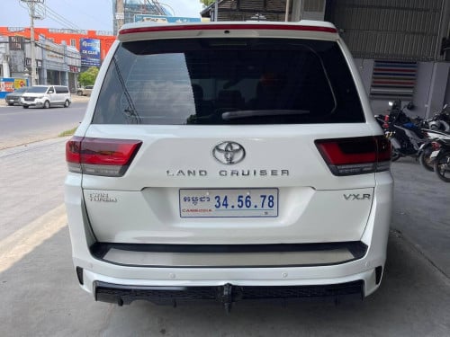 Land Cruiser 2009 update 2025