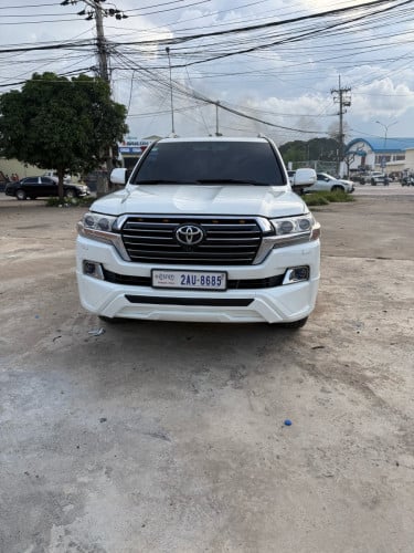 Landcruiser 2013 V6 petrol